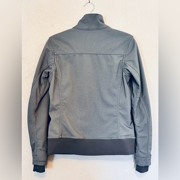 MEC Women’s Softshell Sherpa Lined Jacket - Picture 3 of 9